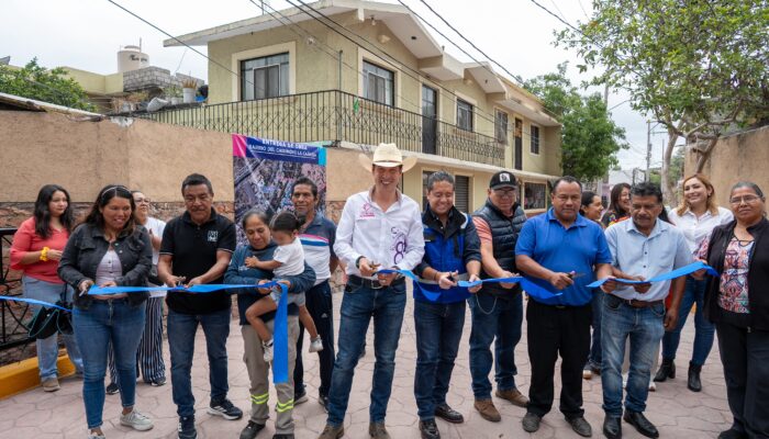 entrega de apoyos en La Cañada